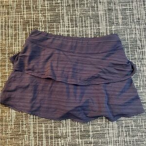 Southern Tide navy athletic skirt